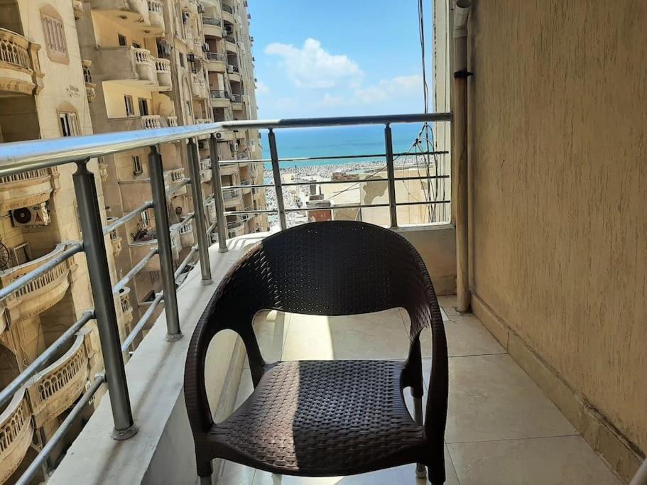 شقة الاحلام علي البحر مباشرتا Alexandria Exterior photo