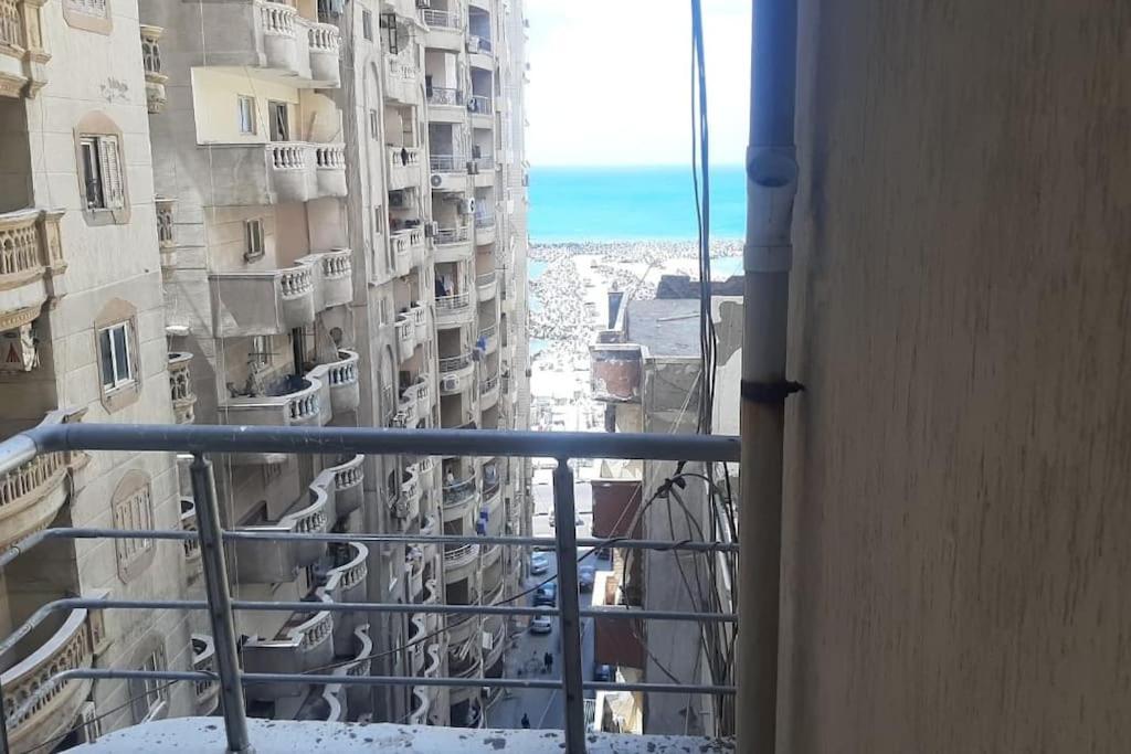 شقة الاحلام علي البحر مباشرتا Alexandria Exterior photo