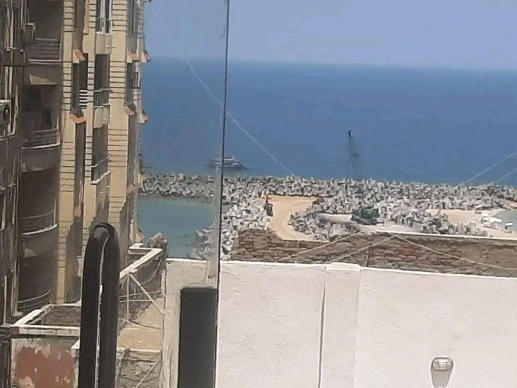 شقة الاحلام علي البحر مباشرتا Alexandria Exterior photo